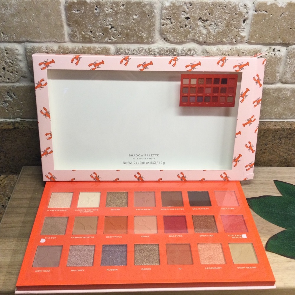 New Makeup Revolution X Friends Lobster Palette